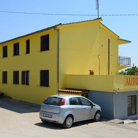 Rooms Tomc Fuškulin Kültér fotó