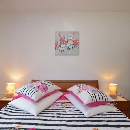 Rooms Tomc Fuškulin Kültér fotó