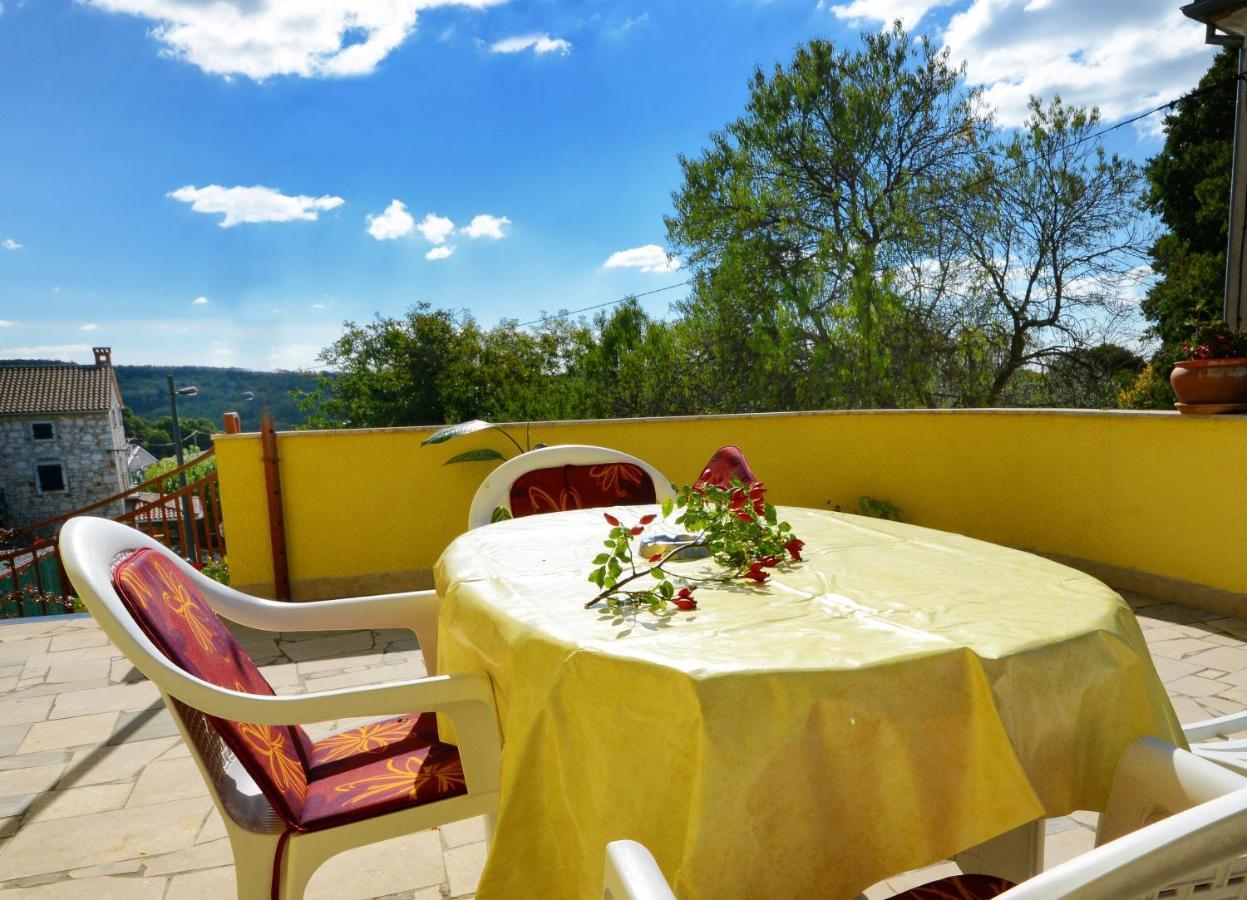 Rooms Tomc Fuškulin Kültér fotó