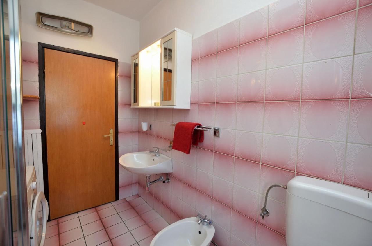 Rooms Tomc Fuškulin Kültér fotó