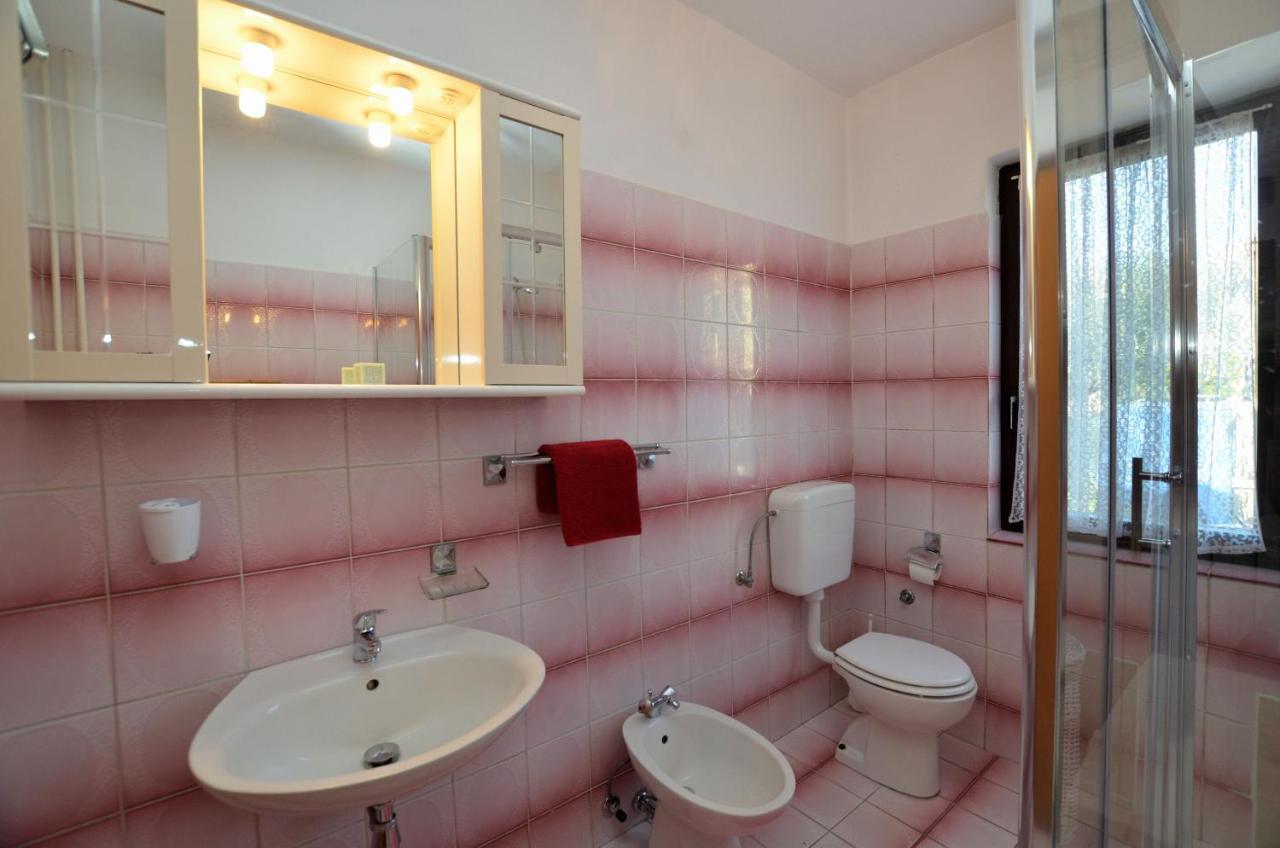 Rooms Tomc Fuškulin Kültér fotó
