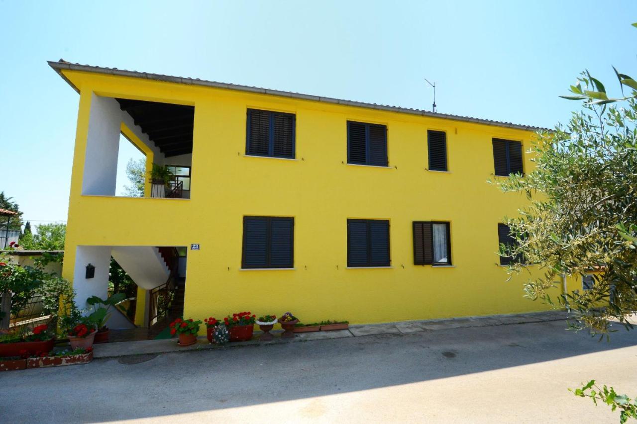 Rooms Tomc Fuškulin Kültér fotó