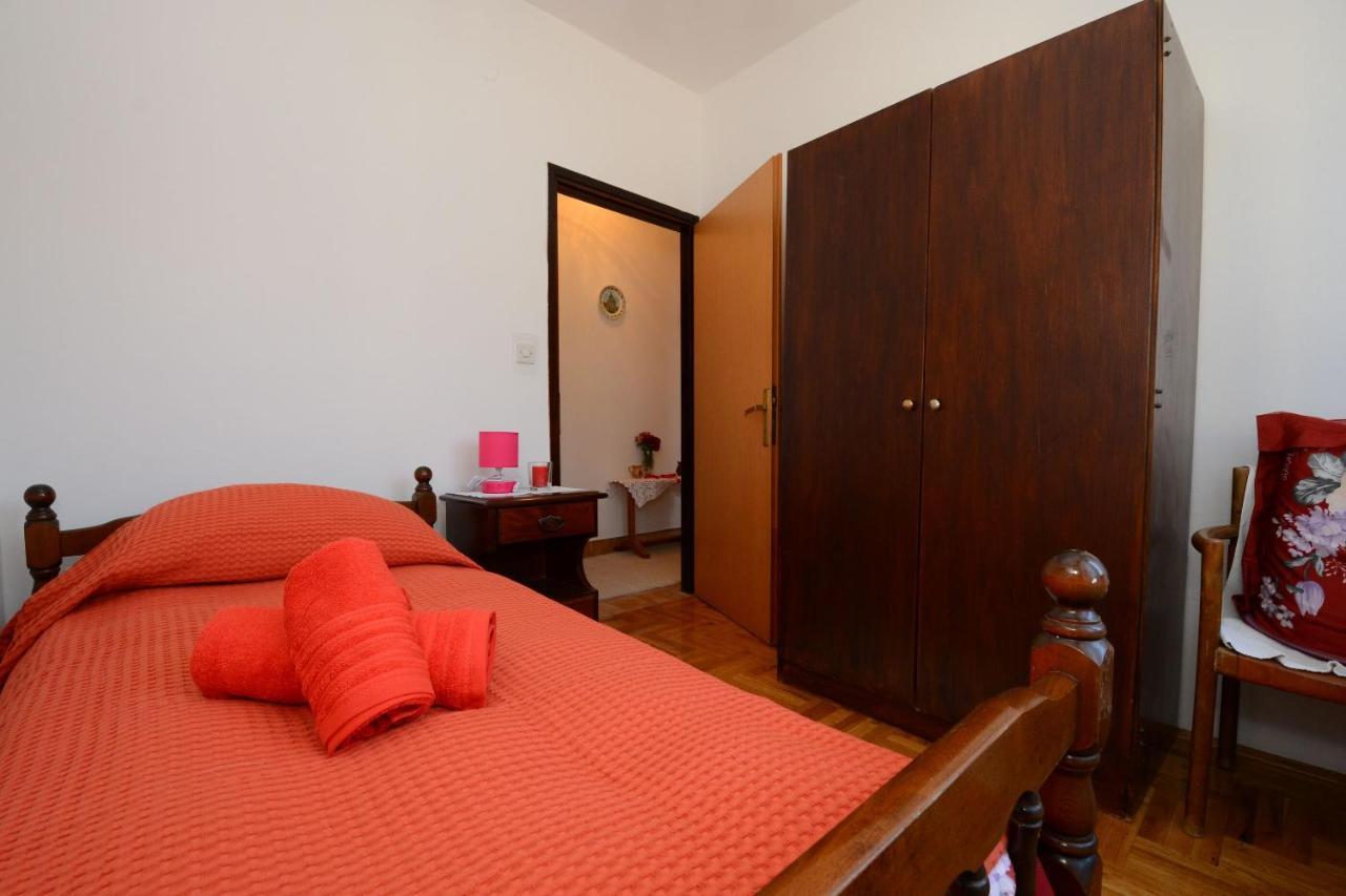 Rooms Tomc Fuškulin Kültér fotó