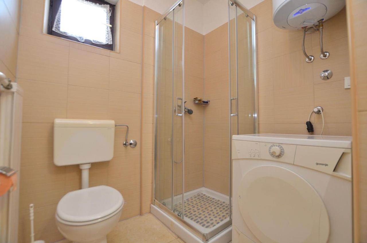Rooms Tomc Fuškulin Kültér fotó