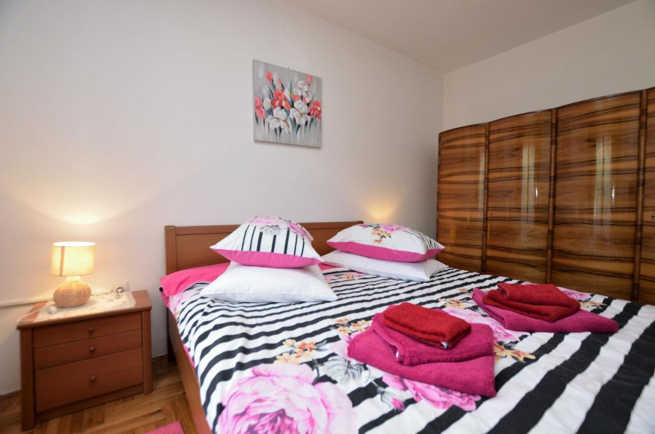 Rooms Tomc Fuškulin Kültér fotó